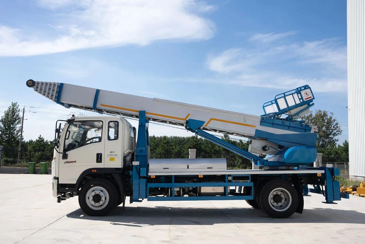 宜昌云梯上料车租赁费用